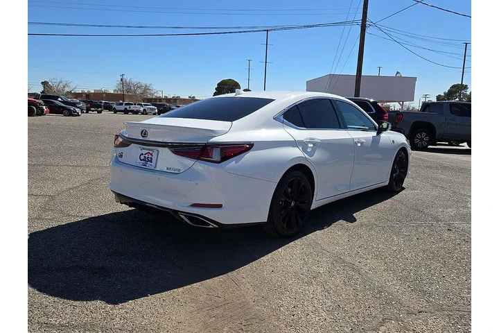 $35995 : Lexus ES 350 2022 F SPORT 4d image 3