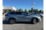$34850 : Toyota Highlander 2023 LE 4d thumbnail