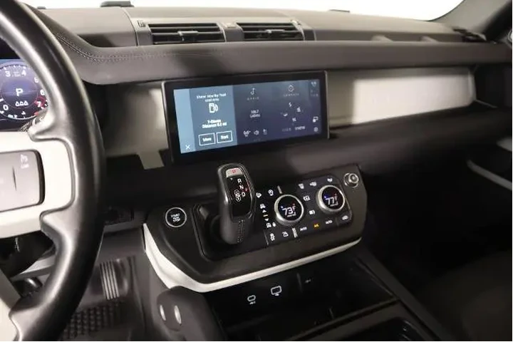 $39887 : Land Rover Defender 2020 AWD image 5