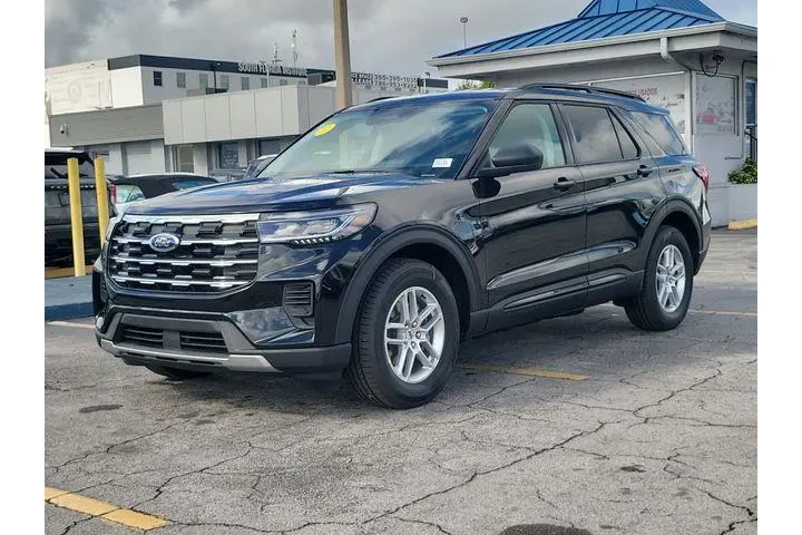 $36990 : Ford Explorer 2026 Active 4d image 2