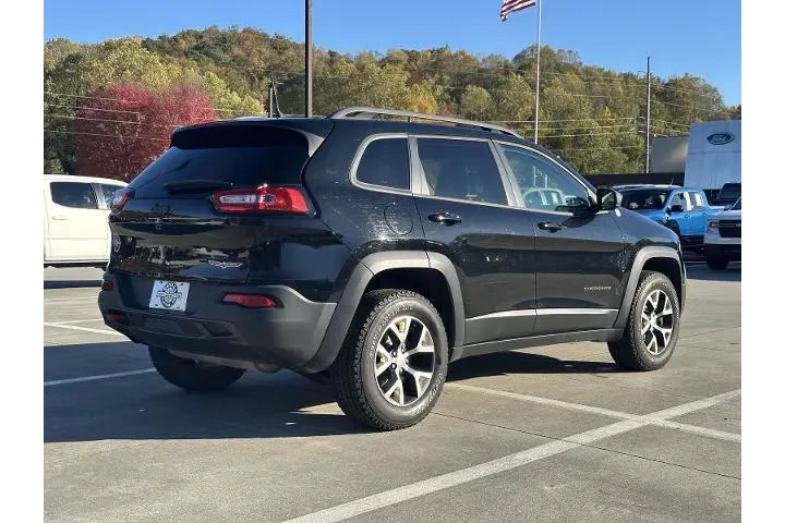 $19999 : Jeep Cherokee 2018 4x4 Trail image 7