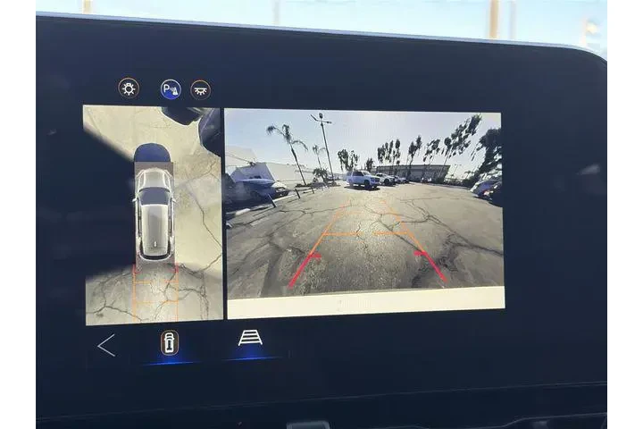 $22801 : Chevrolet Equinox 2025 LT 4d image 6