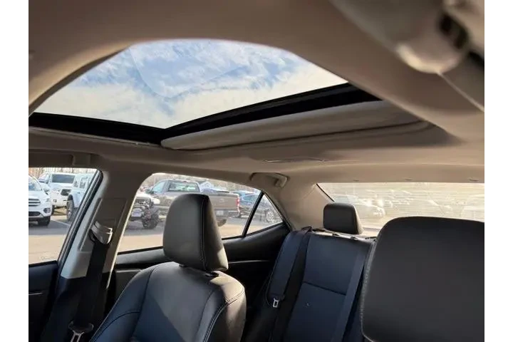 $11500 : Toyota Corolla 2018 XLE 4dr image 8