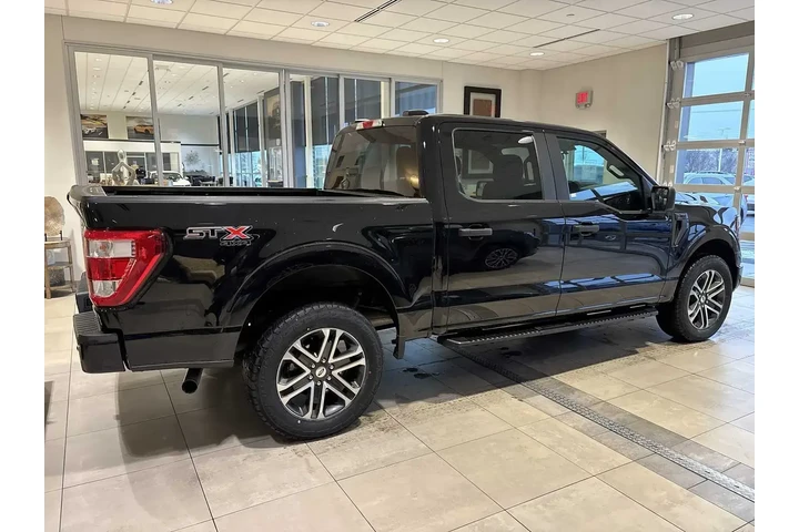 $34974 : Ford F-150 2023 4x4 XL 4dr S image 2