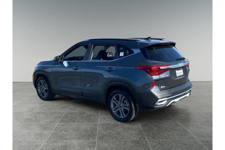 $20748 : Kia Seltos 2023 S 4dr SUV image 3