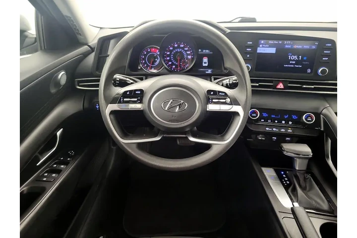 $20998 : Hyundai ELANTRA 2023 SEL 4dr image 10