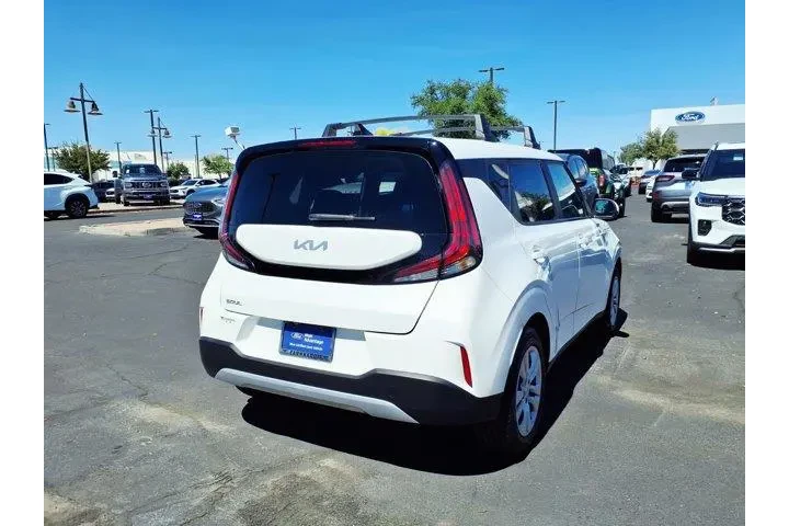 $16308 : Kia Soul 2023 S 4dr Crossove image 6