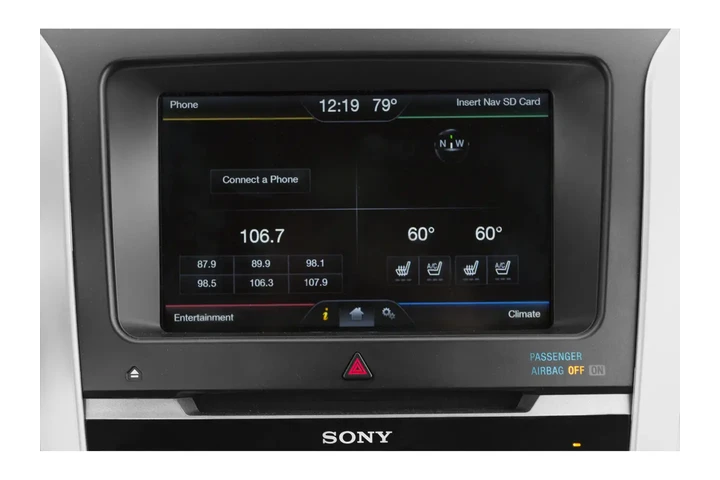 2015 Explorer Sport image 9