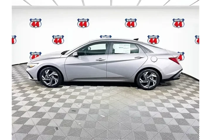$18720 : Hyundai ELANTRA 2025 Limited image 5