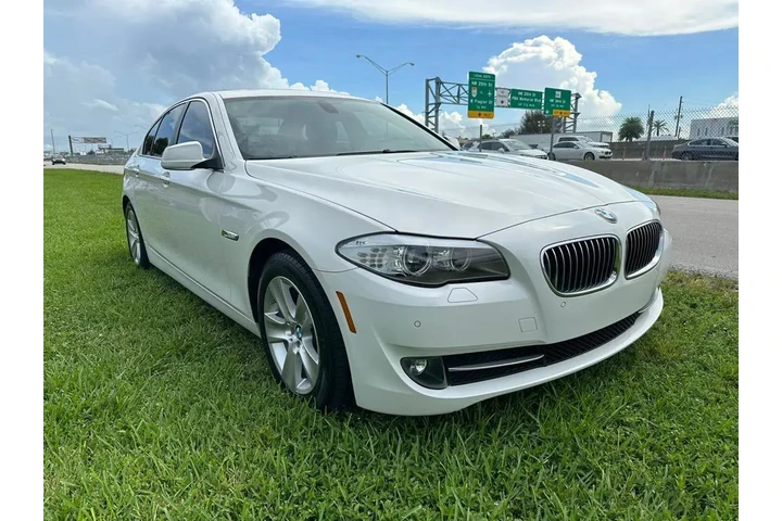 $6900 : * 2011 BMW 528I * image 3