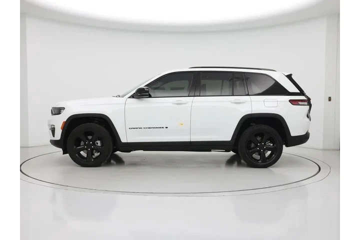 $28998 : Jeep Grand Cherokee 2023 4x2 image 3