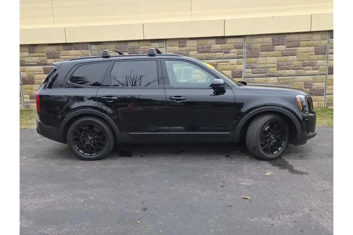 $25924 : Kia Telluride 2022 AWD SX 4d image 2