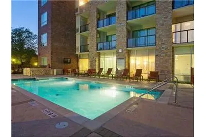 $2131 : Rental property with 1 bedro image 1