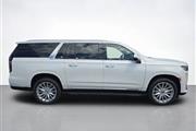 $72985 : 2022 CADILLAC Escalade ESV Pr thumbnail