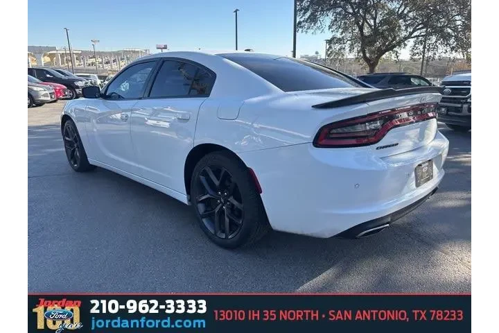 $13842 : Dodge Charger 2019 SXT 4dr S image 4