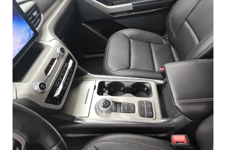 $31930 : Ford Explorer 2023 XLT 4dr S image 7