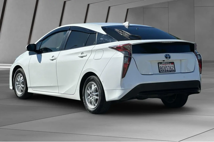 $20500 : Toyota Prius 2018 One 4dr Ha image 10