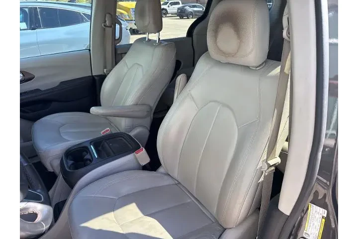 $15999 : Chrysler Pacifica 2017 Touri image 9