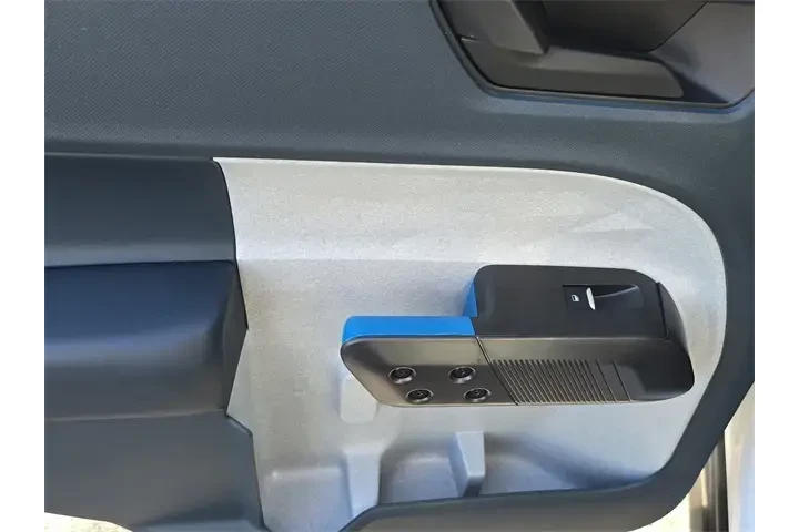 $28990 : Ford Maverick 2025 AWD XLT 4 image 8