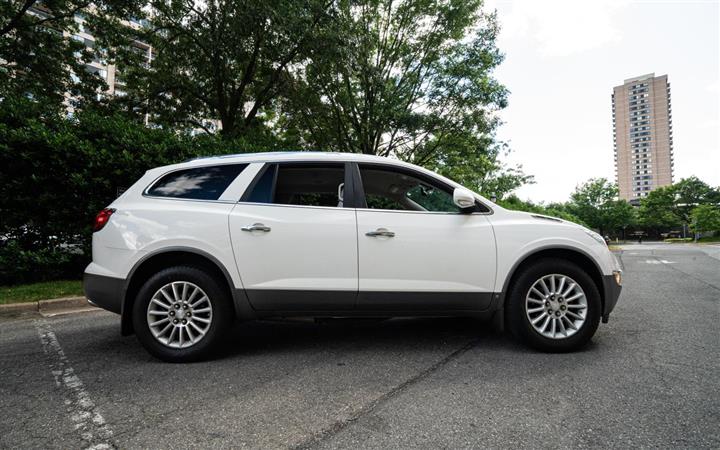 $11450 : 2008 BUICK ENCLAVE image 3