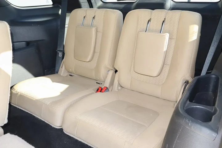 $11949 : 2017 Explorer image 9