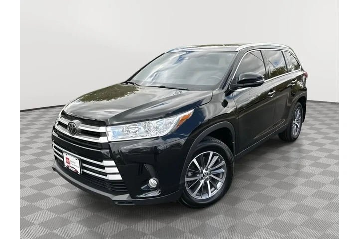 $30299 : 2019 Highlander XLE image 1