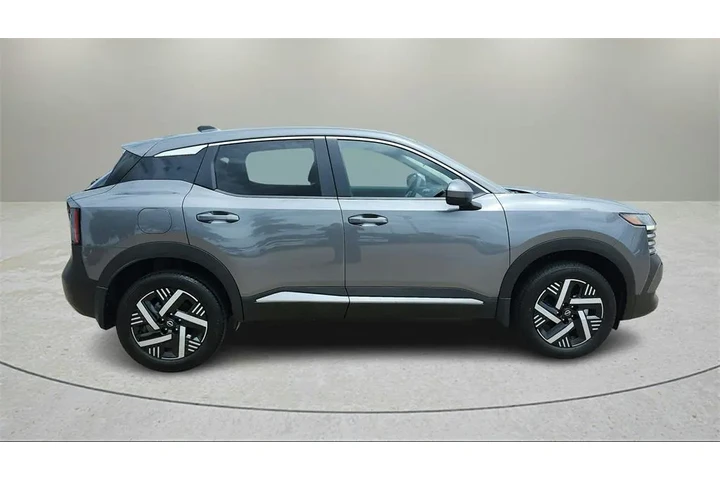 $21800 : Nissan Kicks 2025 SV 4dr Cro image 2