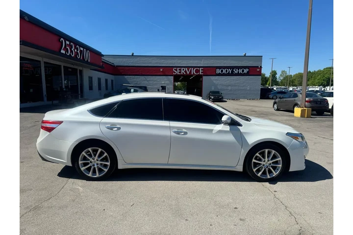 $7980 : 2013 Avalon 4dr Sdn XLE Premi image 1