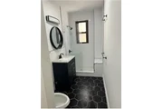 $2400 : Rental property with 0 bedro thumbnail