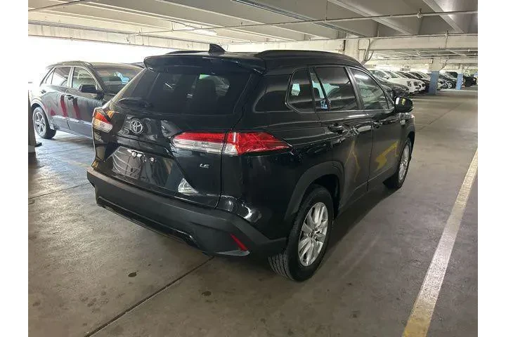$23500 : Toyota Corolla Cross 2022 LE image 2