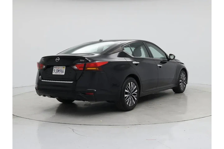 $20998 : Nissan Altima 2023 2.5 SV 4d image 8