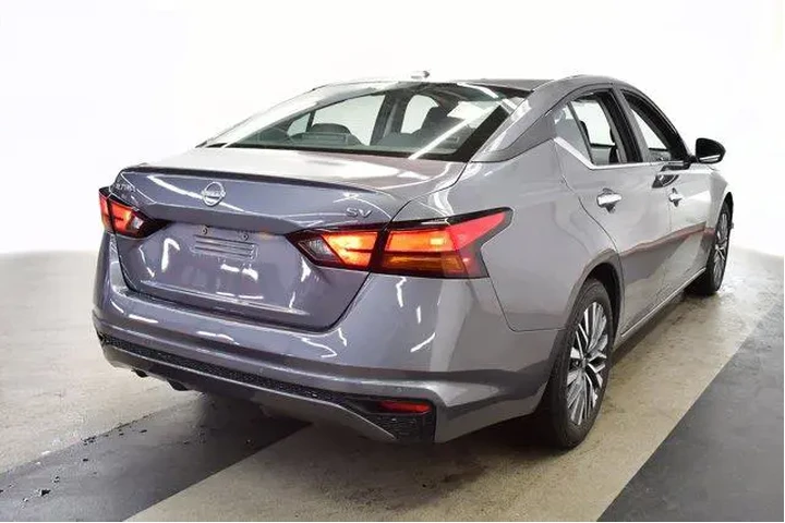 $21994 : Nissan Altima 2025 2.5 SV 4d image 6