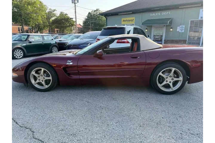 $22900 : 2003 Corvette image 4