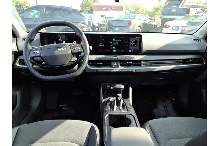 $21823 : Kia K4 2025 LXS 4dr Sedan image 8