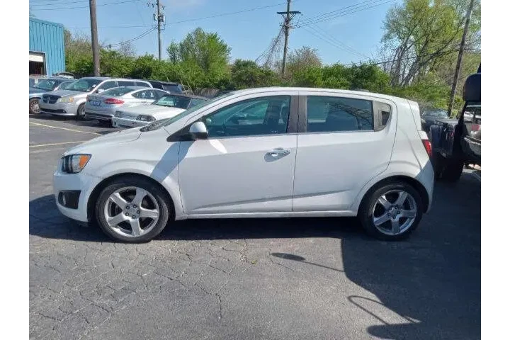 $8990 : 2016 Sonic LTZ Auto image 3