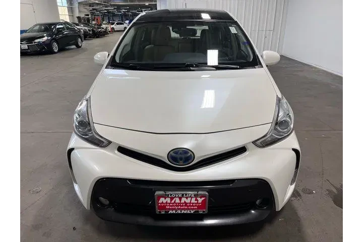 $15954 : Toyota Prius v 2015 image 8
