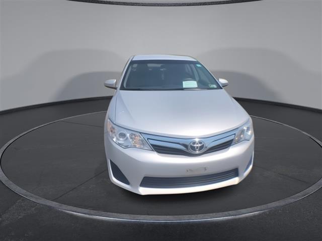 $15400 : PRE-OWNED 2013 TOYOTA CAMRY LE image 3