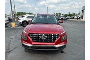$24157 : Hyundai VENUE 2025 SEL 4dr C thumbnail