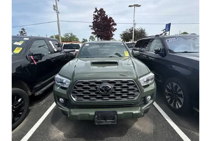 $37493 : Toyota Tacoma 2022 4x4 TRD S image 6