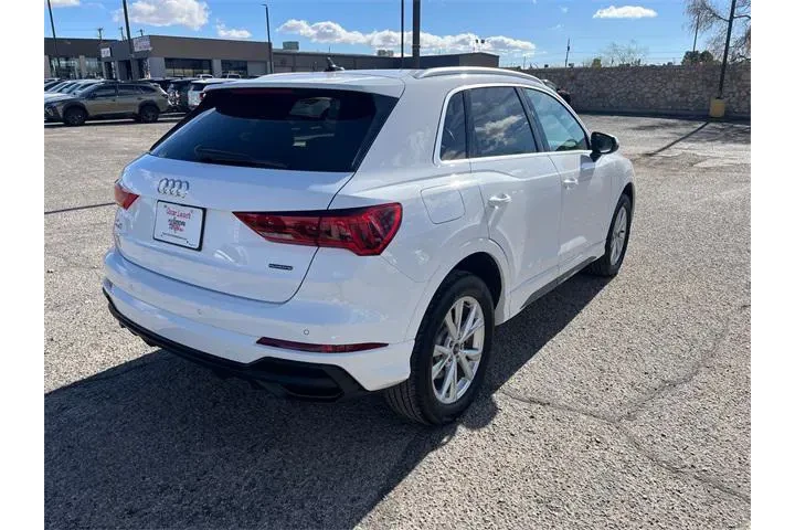 $32051 : Audi Q3 2024 AWD quattro S l image 8