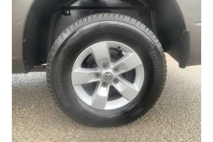 $11995 : 2014 RAM 1500 SLT image 7