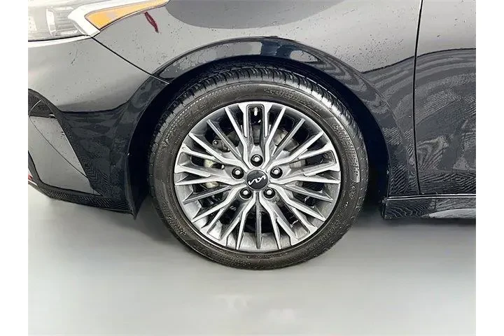 $21975 : Kia Forte 2023 GT-Line 4dr S image 9