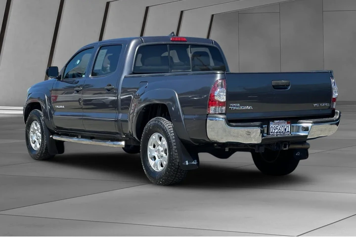$29900 : Toyota Tacoma 2015 4x4 V6 4d image 10