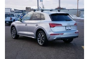 $23975 : Audi Q5 2023 AWD quattro S l thumbnail