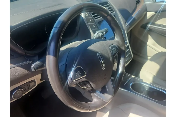 $20000 : Lincoln MKC 2019 Reserve 4dr image 2