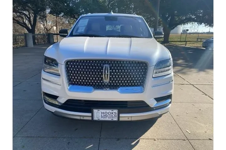 $32980 : Lincoln Navigator 2018 4x4 R image 9