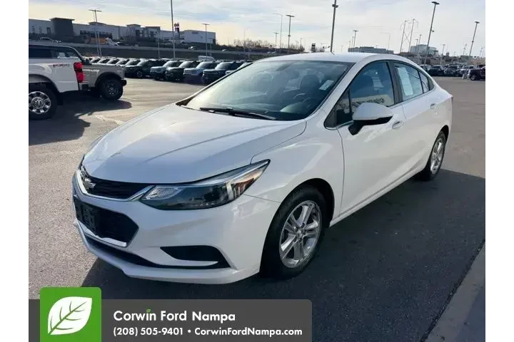 $8950 : Chevrolet Cruze 2017 LT Auto image 3