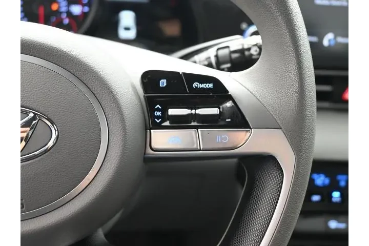 $18250 : Hyundai ELANTRA 2023 SEL 4dr image 2