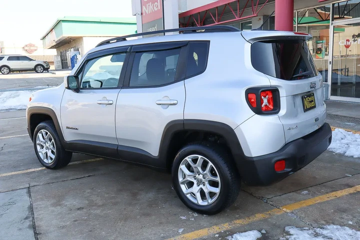 $14488 : 2017 Renegade Latitude 4x4 image 6
