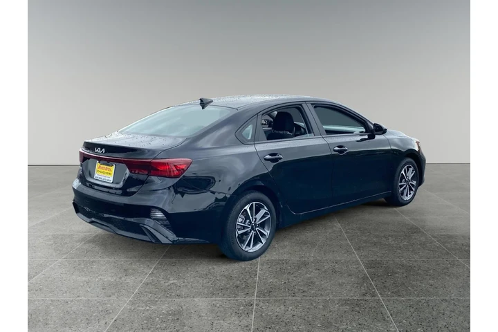 $24425 : Kia Forte 2024 image 5